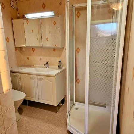 فيلة Authentic Arctic At The Delta