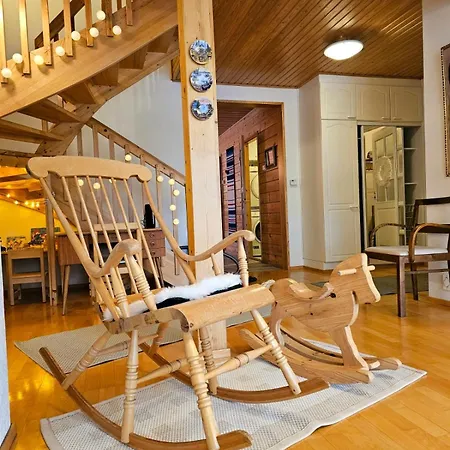 Authentic Arctic At The Delta Villa