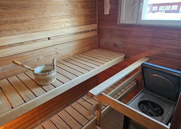 Authentic Arctic At The Delta Villa *