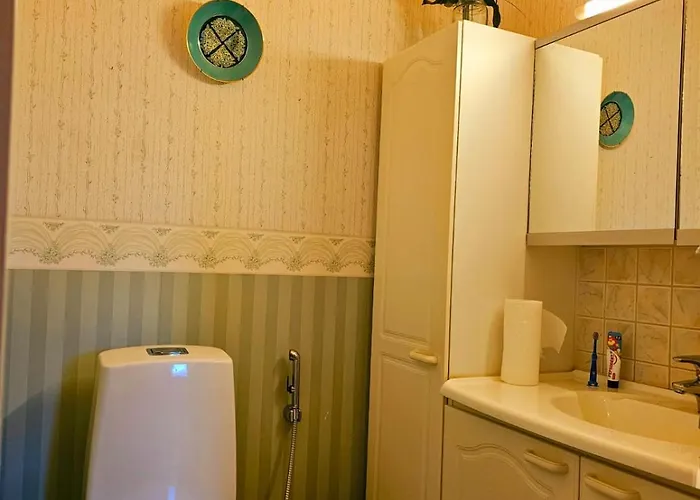 Authentic Arctic At The Delta *