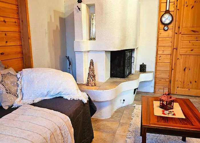 Authentic Arctic At The Delta Villa