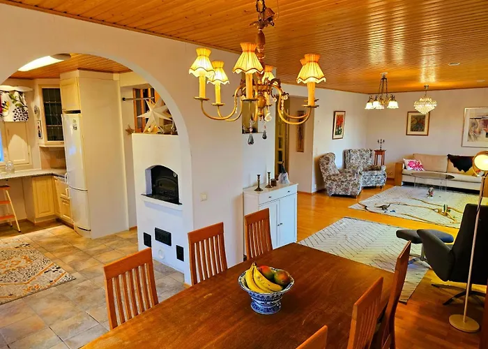 Authentic Arctic At The Delta *