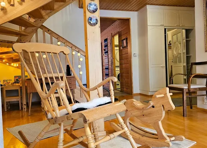 Authentic Arctic At The Delta Villa